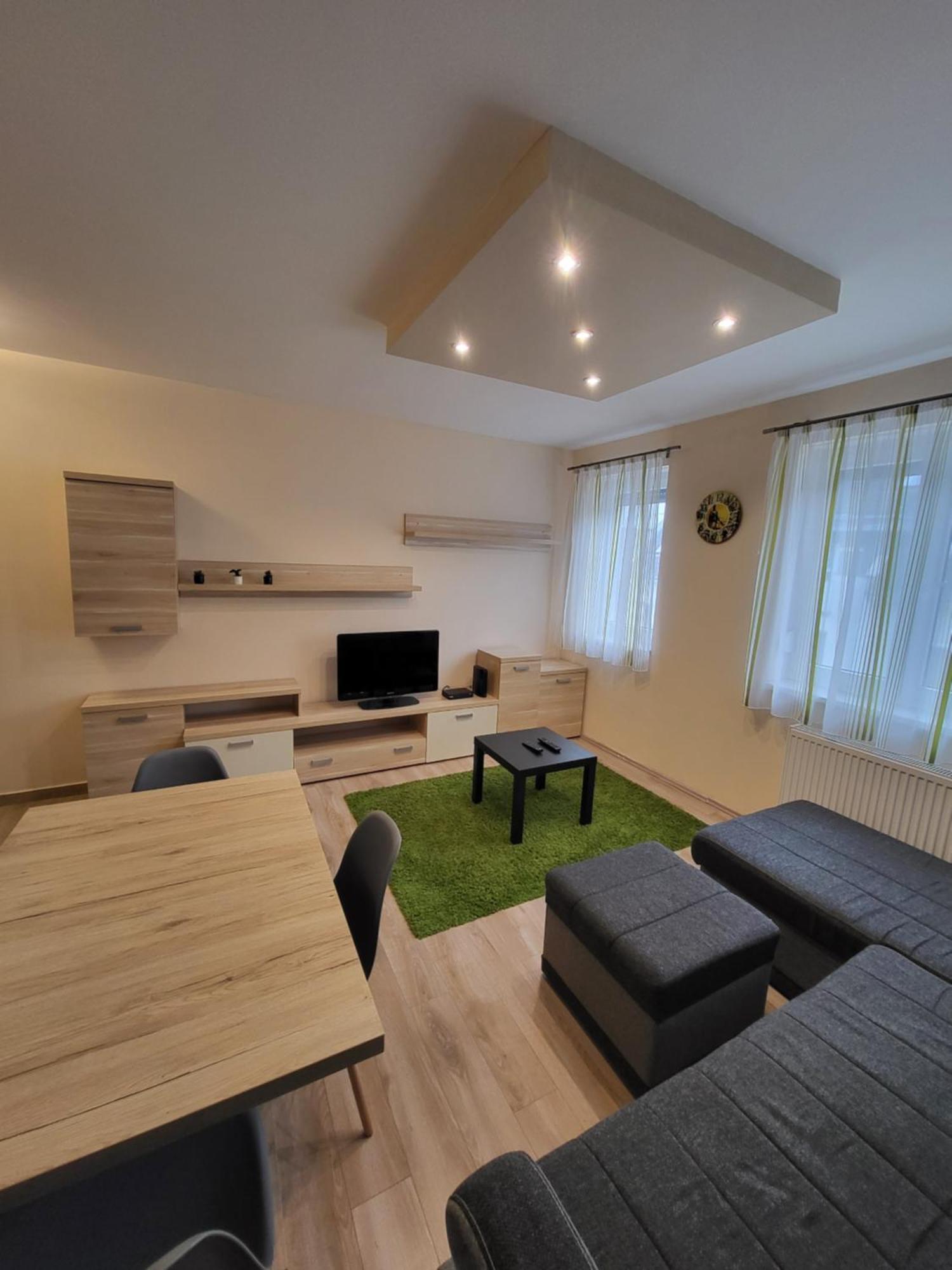 Triangol Apartman: Fuerdo, Belvaros, Egyetem Yanıkkale Dış mekan fotoğraf