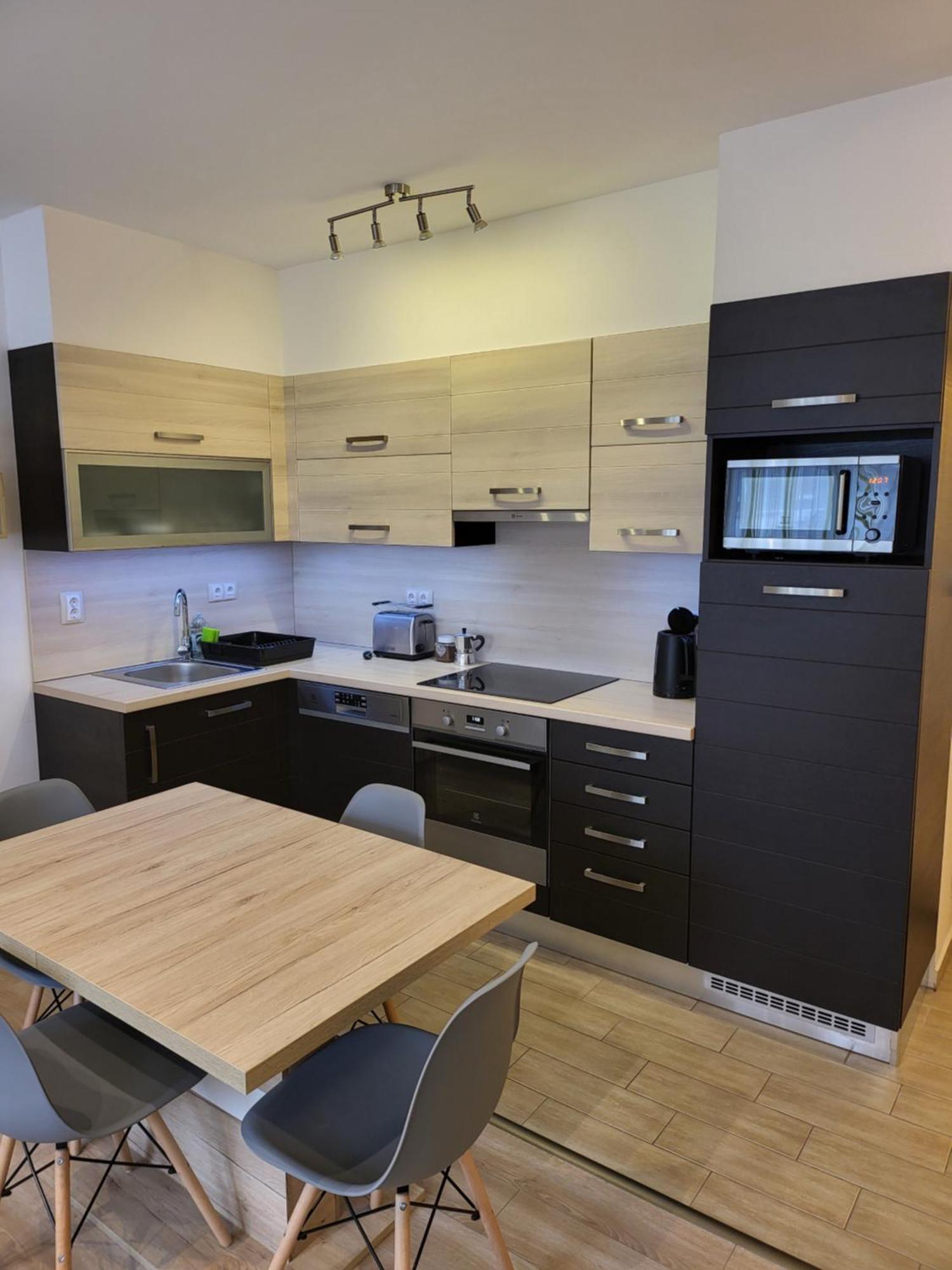Triangol Apartman: Fuerdo, Belvaros, Egyetem Yanıkkale Dış mekan fotoğraf