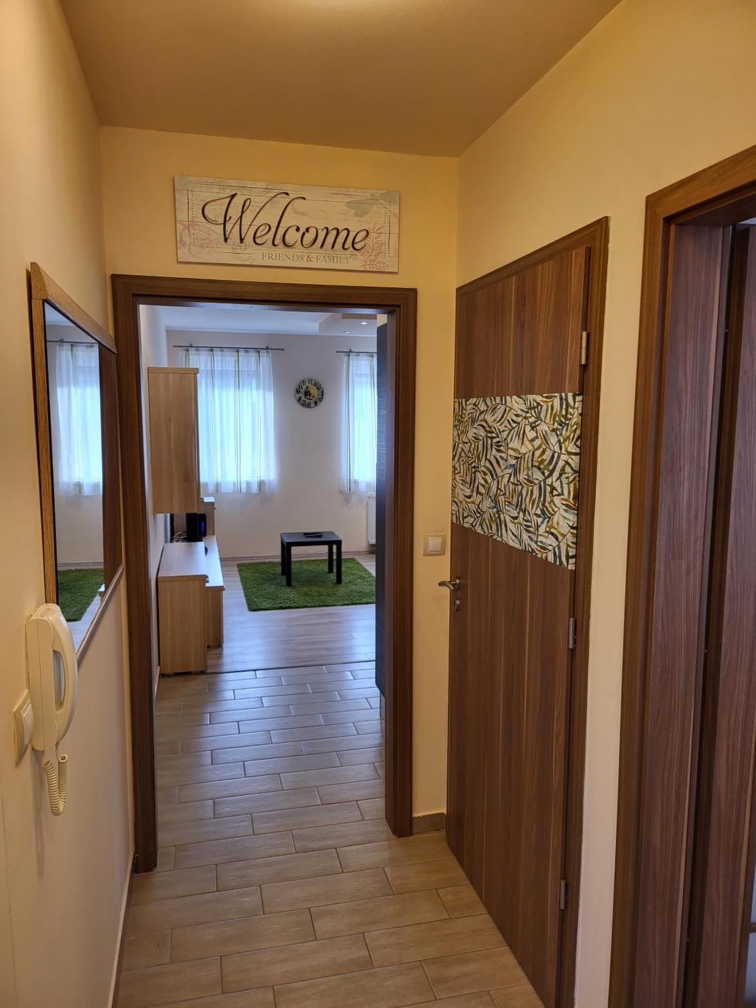 Triangol Apartman: Fuerdo, Belvaros, Egyetem Yanıkkale Dış mekan fotoğraf